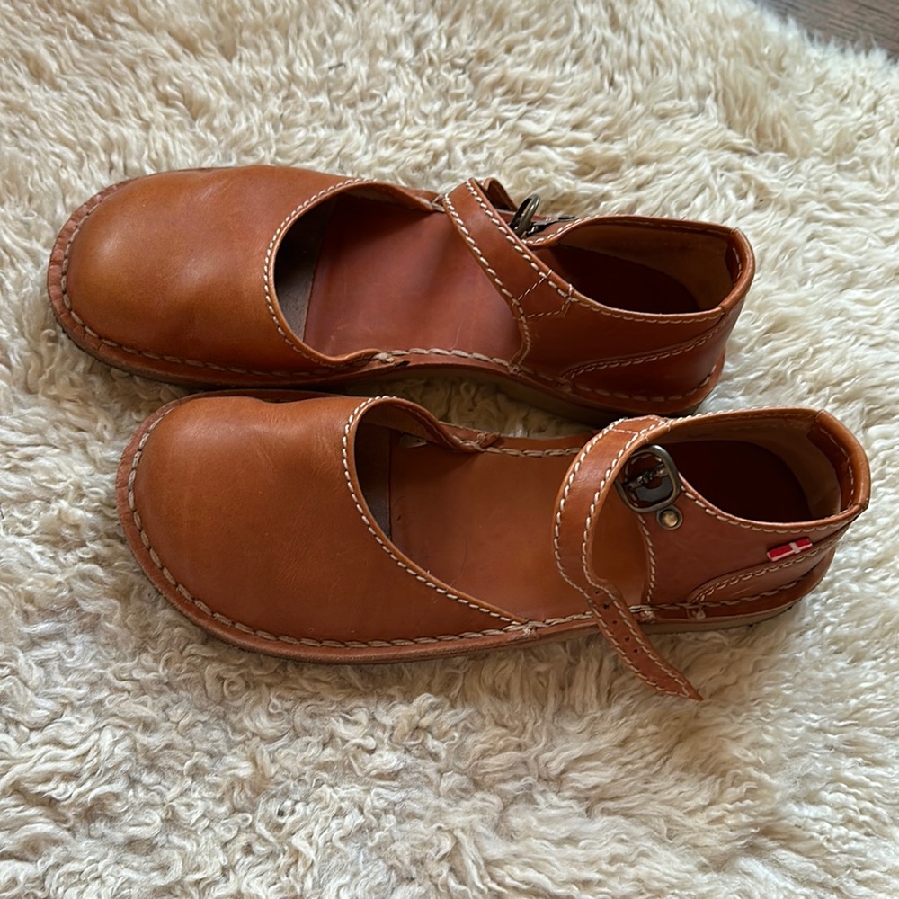 Duckfeet Mols Brown size EU 43 Mary Jane style